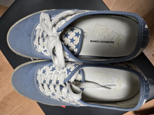 반스 비앙카 샹동